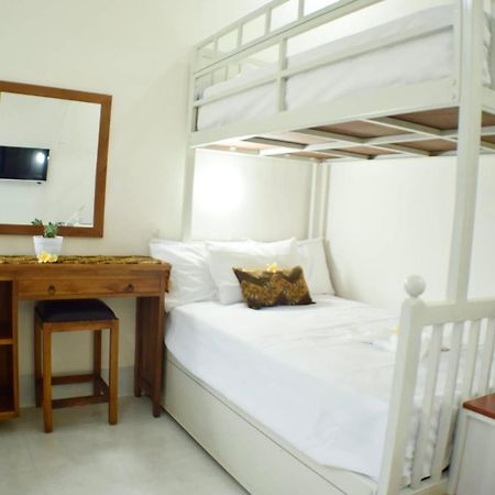Kj Inn Homestay Senggigi Dış mekan fotoğraf